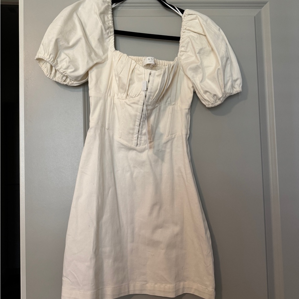 Elegant Cream Puff Sleeve Dress